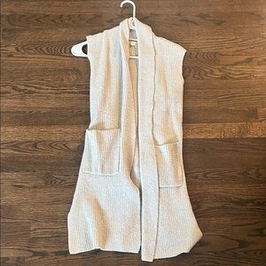 Cream Sleeveless Knit Cardigan with Pockets